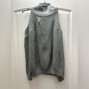 Main Strip Gray Cold Shoulder Knit Sweater